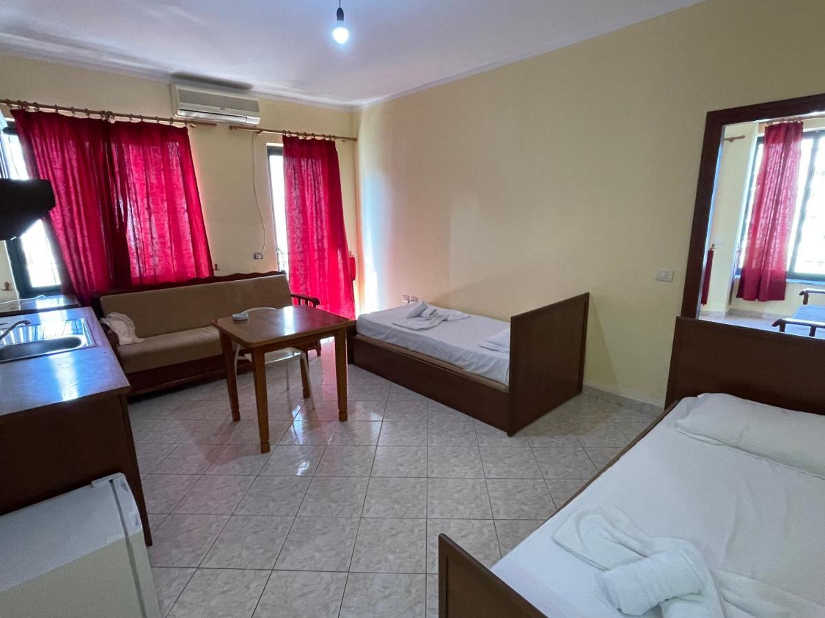 Sanremo Hotel Restorant Škalngur 외부 사진